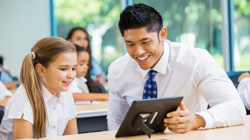 No olhar de Sérgio Bento De Araújo, a IA se torna uma aliada para transformar o planejamento docente em um processo mais inteligente e produtivo.