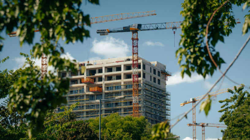 Saiba como as técnicas construtivas sustentáveis podem transformar projetos da Red Tech Empreendimentos Ltda em soluções mais eficientes e verdes.