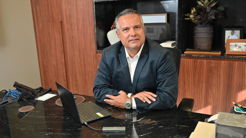 Descubra com Elmar Juan Passos Varjão Bomfim como a engenharia de fundações enfrenta desafios em solos com baixa capacidade de suporte.